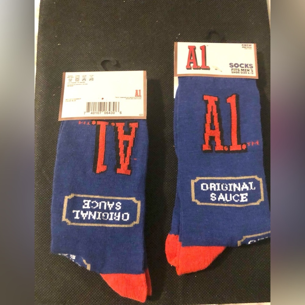 2pairs A1 original steak sauce Men’s crew‎ socks - new